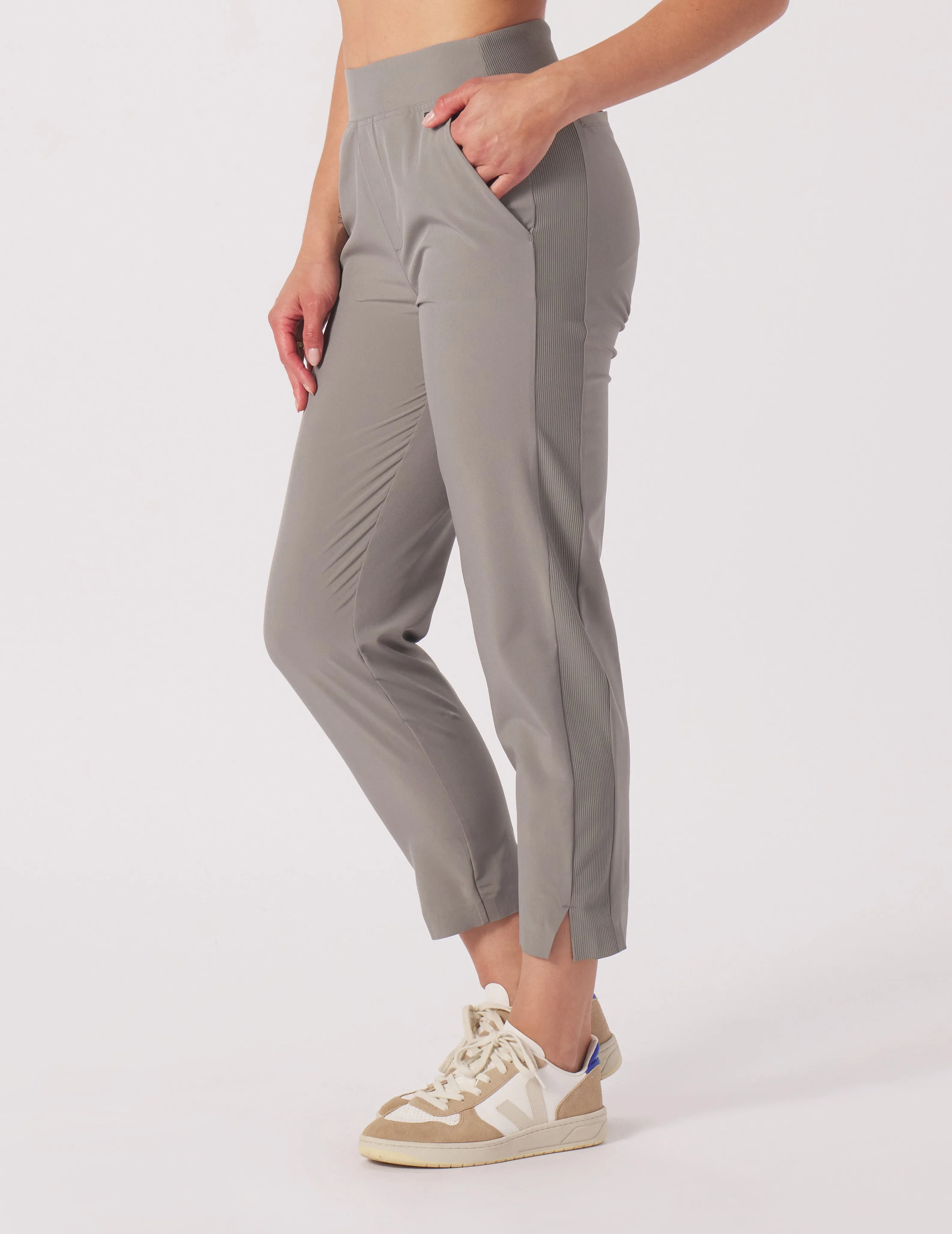 Balanced Life 7/8 Trouser: Silver Fog