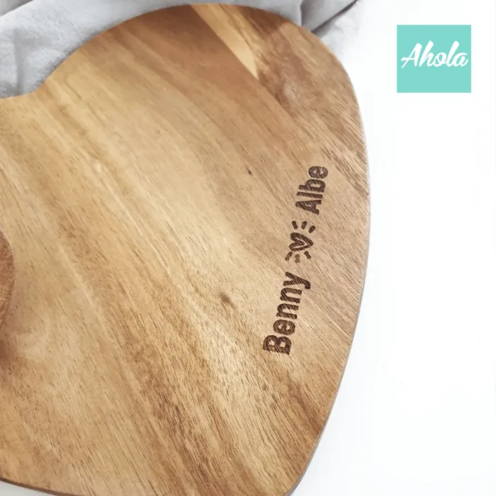 【Hato】Heart Shaped Acacia Wood Serving Board With Wooden Knife 相思木刻字多用途心形托板連小木刀