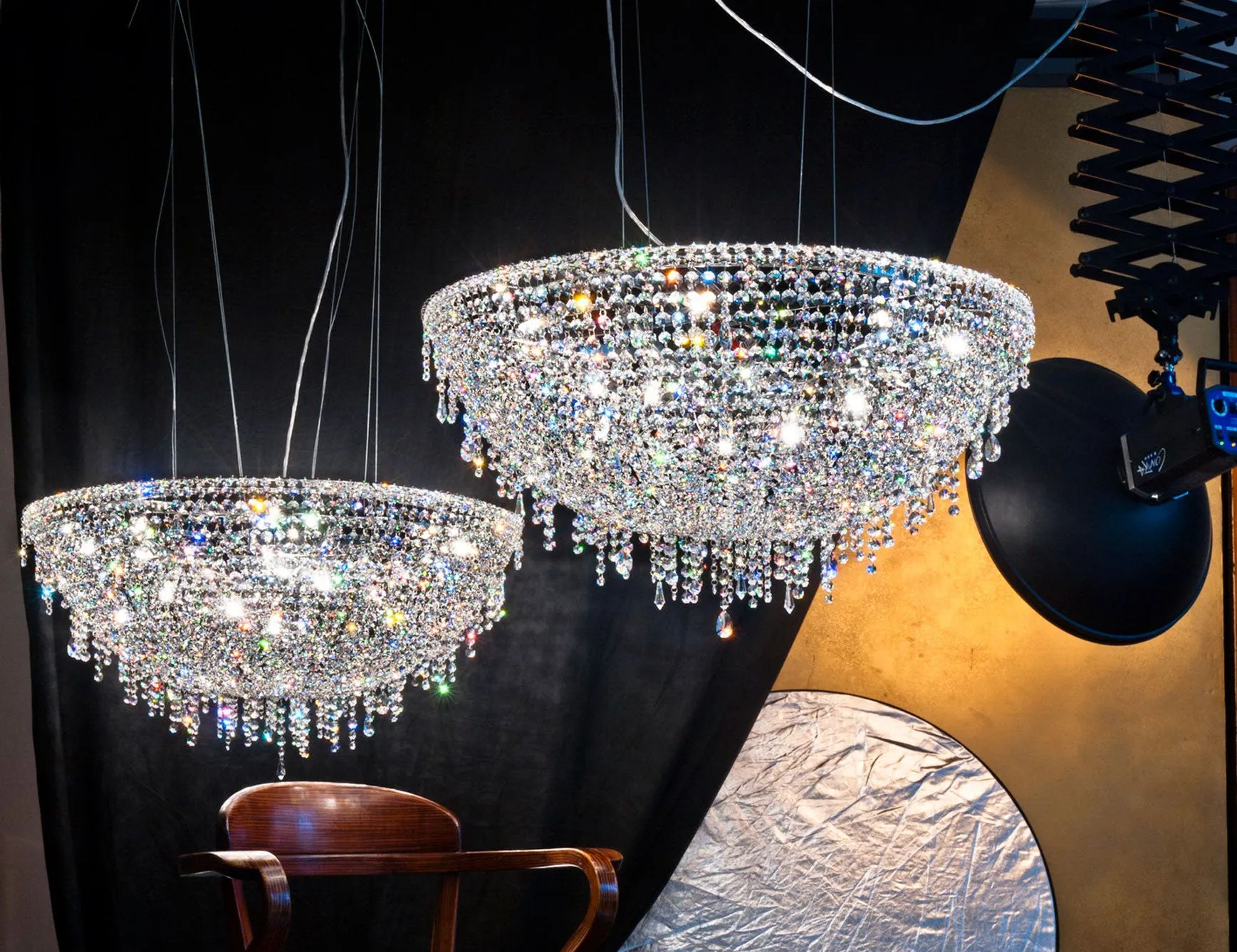 MANOOI Crystal Chandelier - ICEBERG