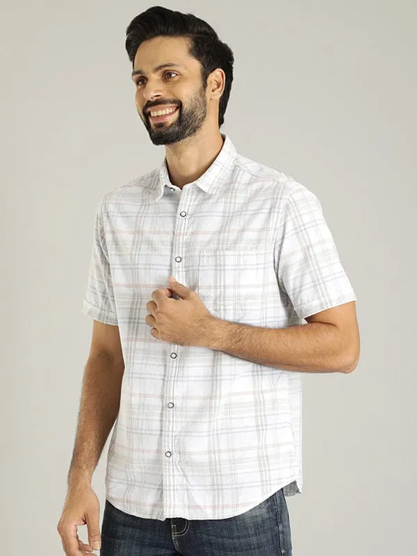 Men Checked Half Sleeve Cotton Shirt